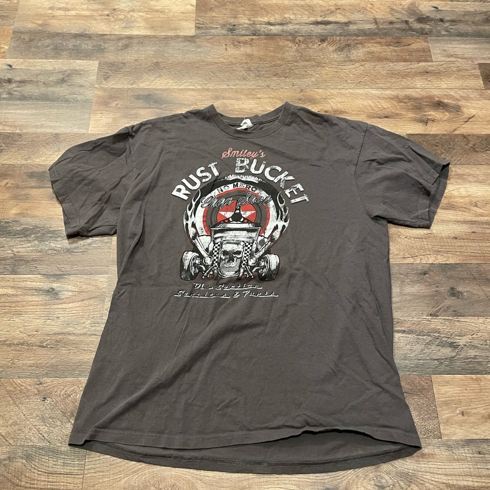 Rust Bucket Graphic T-Shirt - Charcoal